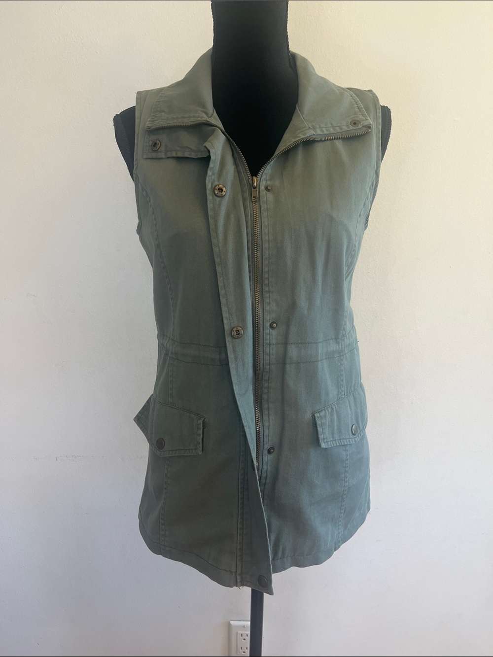 Hive & Honey Olive Green Utility Vest